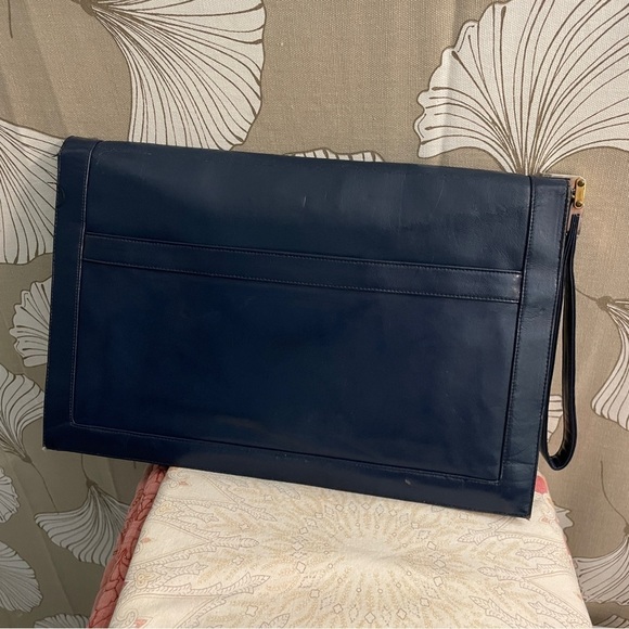 Lou Taylor Navy Clutch Wristlet with Swivel Interior Gold Mirror Italy Vintage - Picture 3 of 16